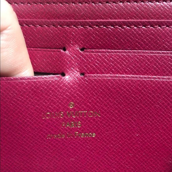 Louis Vuitton wallet - Picture 7 of 7